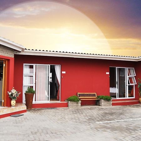 Tina'S Bed And Breakfast Swakopmund Εξωτερικό φωτογραφία